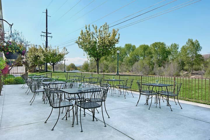Terrace/Patio 35 of 40