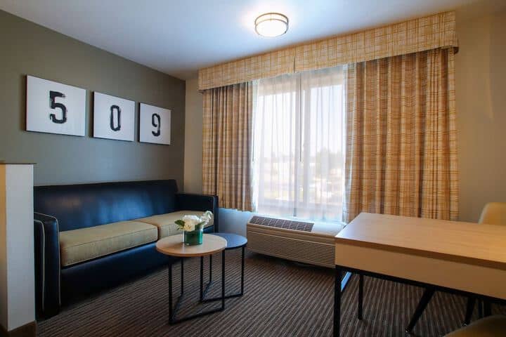 Room 12 of 43