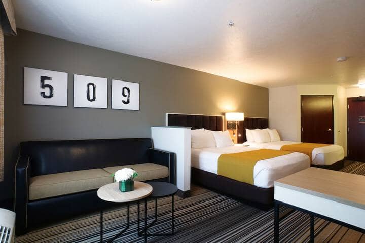Room 15 of 43