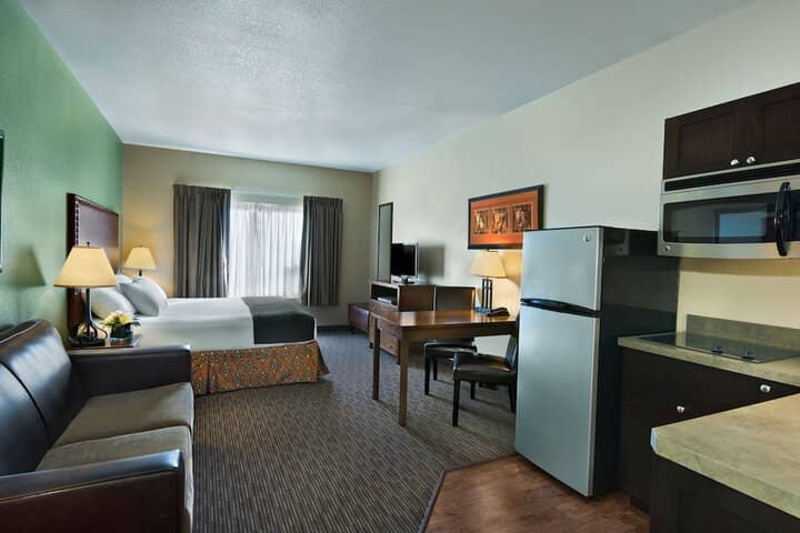 Room 9 of 31